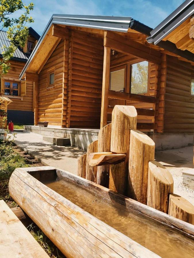 Holiday Bungalows & Food Plav Esterno foto