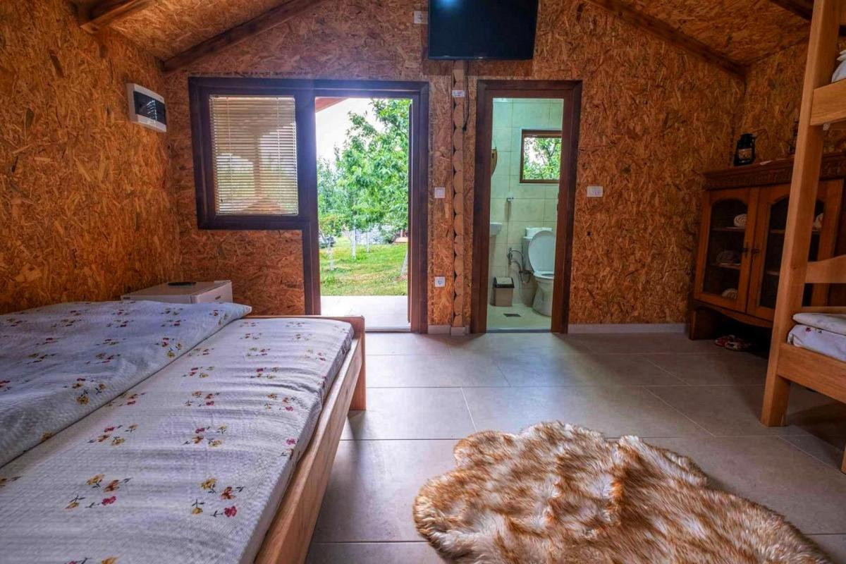 Holiday Bungalows & Food Plav Esterno foto