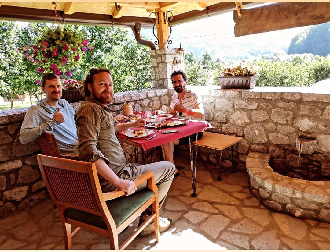 Holiday Bungalows & Food Plav Esterno foto