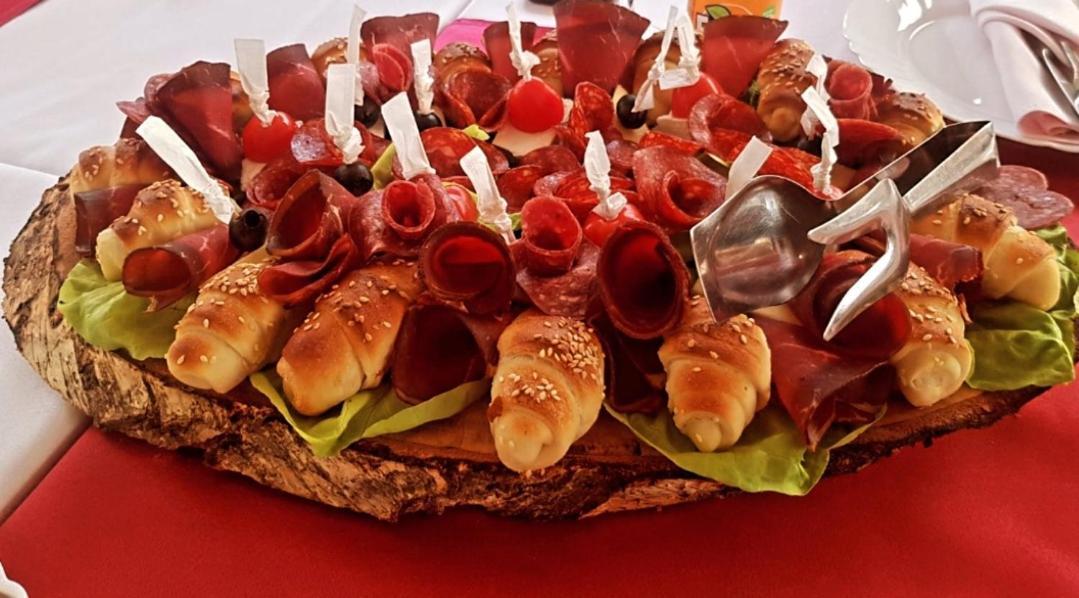 Holiday Bungalows & Food Plav Esterno foto