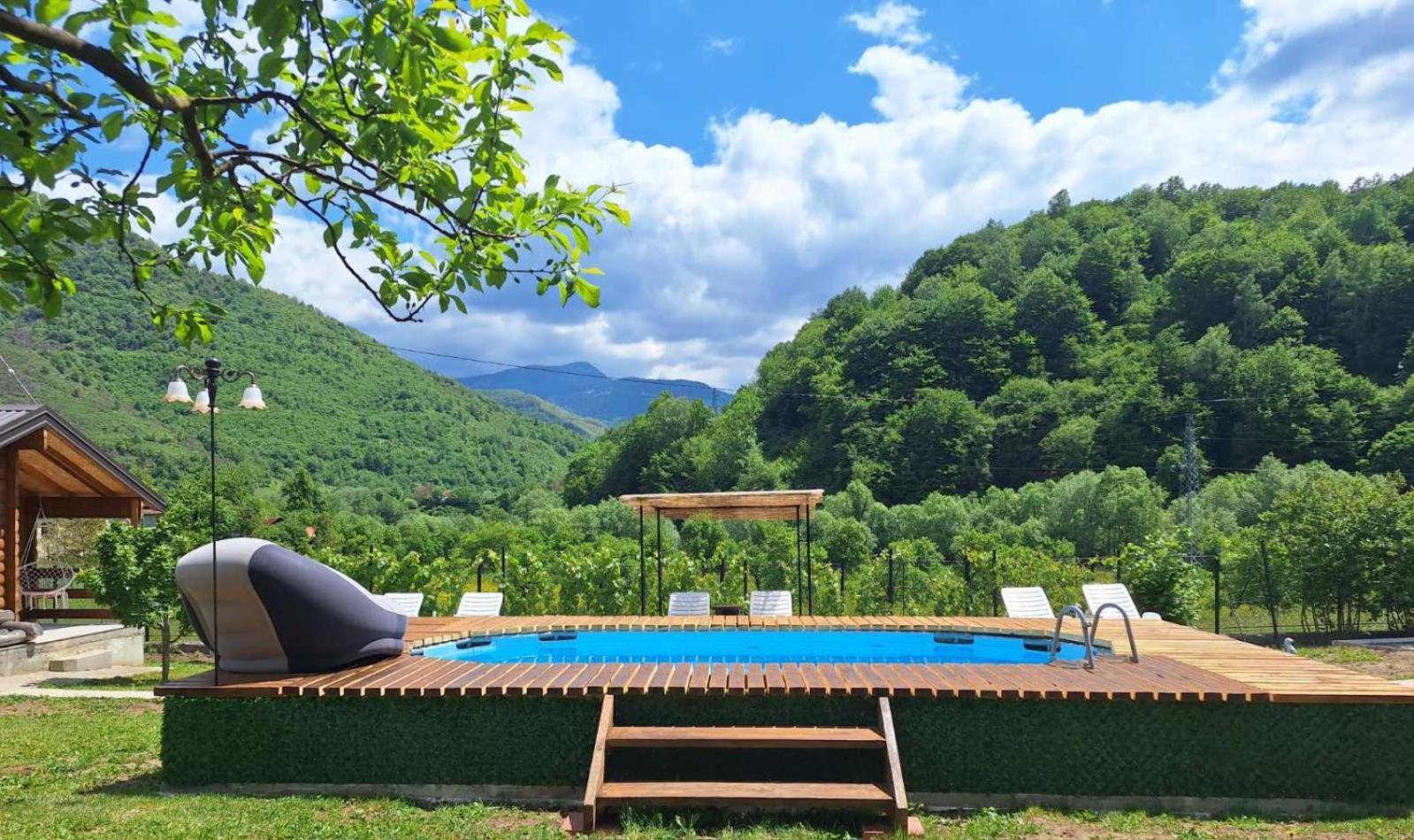 Holiday Bungalows & Food Plav Esterno foto